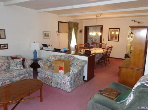 180 Dundee Ave, Paterson NJ  07503-1017 exterior