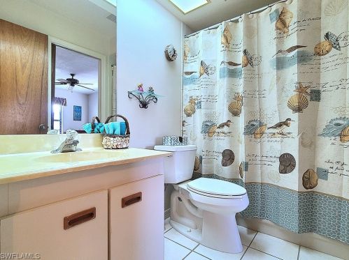 10981 Leitner Creek Dr, Bonita Springs, FL 34135-5876