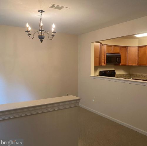 1512 Church Hill Pl, Herndon, VA 20194-1244