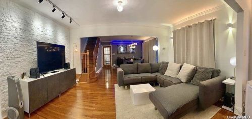 111-33 115th St, Jamaica, NY 11420-1304
