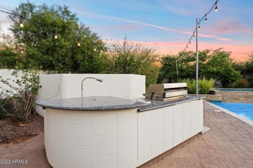 3301 Rovey Ave, Scottsdale AZ 85250-5824 exterior