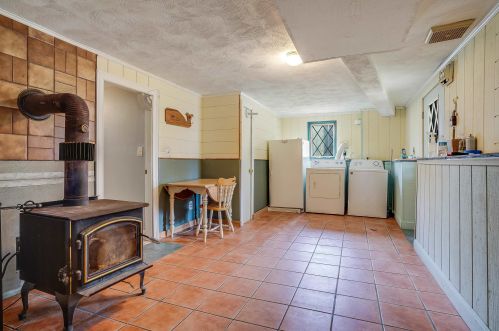 11 Stonewall Rd, Alton NH  03809-5149 exterior