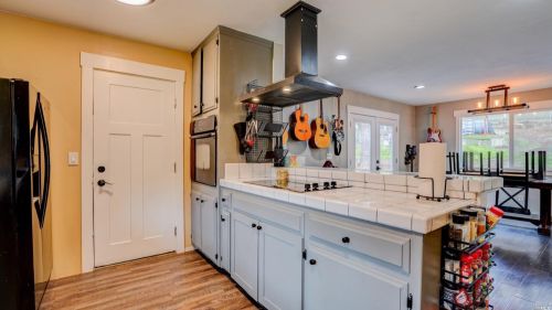 245 Wykoff Dr, Vacaville CA  95688-3546 exterior