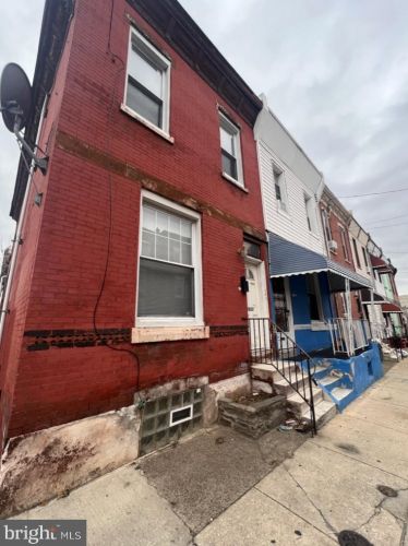 2830 12th St, Philadelphia, PA 19133-1229