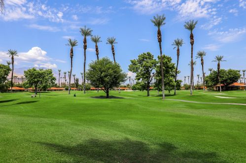 55 Sunrise Dr, Rancho Mirage CA  92270-3845 exterior