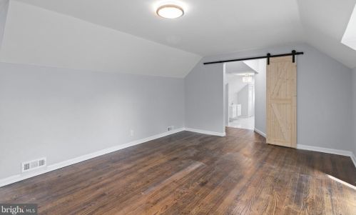 603 Crystal Lake Ave, Tavistock NJ  08033-2711 exterior