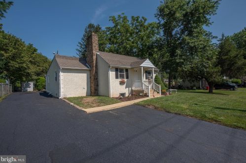 1143 Pawlings Rd, Norristown, PA 19403-2211