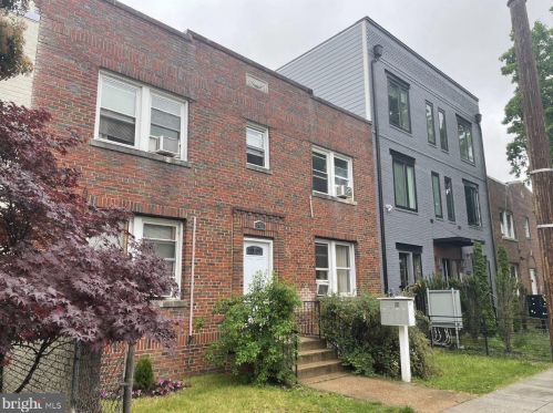 1027 16th St, Washington, DC 20002-2971