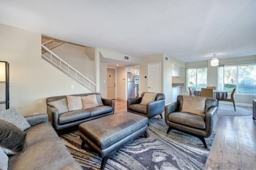 1477 Falcon Ln, El Cajon CA  92020-1426 exterior