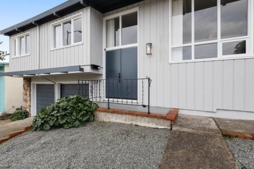 2741 Ridgeway Ave, San Bruno, CA 94066-3722