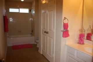 9127 Creekside Ct, Hitchcock TX  77563-4674 exterior