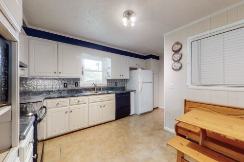613 Ashley Cir, North Augusta, SC 29841-2308