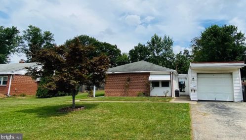 221 Brookside Rd, Norristown, PA 19401-1303
