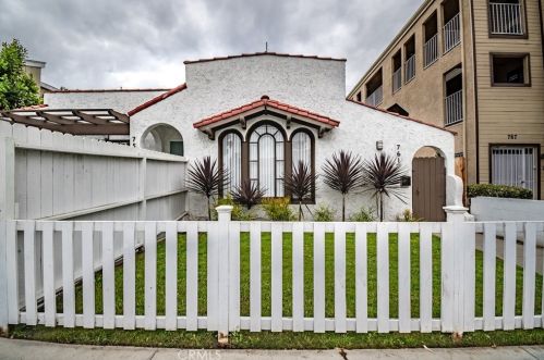 757 Redondo Ave, Long Beach CA  90804-5140 exterior