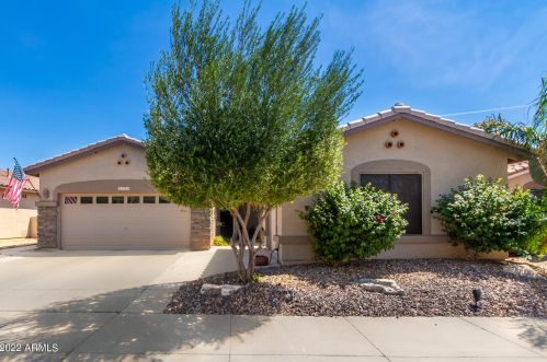 4709 Peartree Ln, Gilbert, AZ 85298-8311