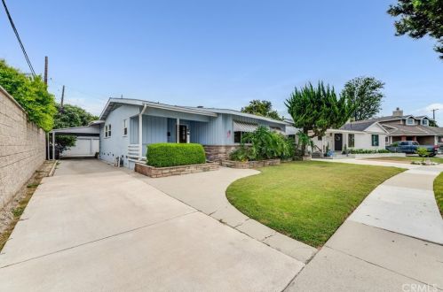 6434 Cantel St, Long Beach, CA 90815-2355