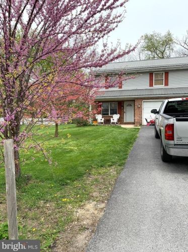 14766 Sherwood Dr, Upton, PA 17225-8403