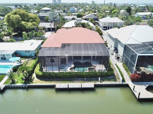 333 Madison Ct, Fort Myers Beach, FL 33931-3623
