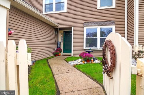 193 Wildflower Cir, Yardley, PA 19067-5754