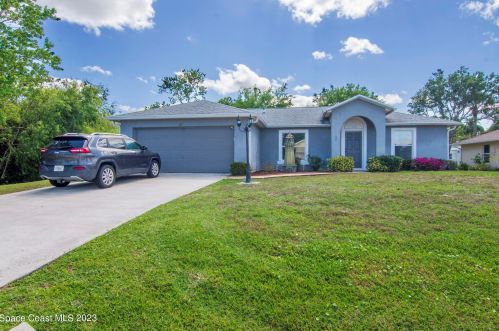950 Montrose Ave, Sebastian, FL 32958-6071