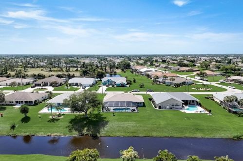 51 Sportsman Ct, Placida FL  33947-1909 exterior