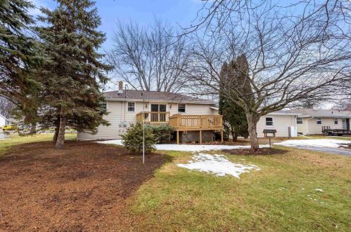 1116 Home Ave, Menasha, WI 54952-2125