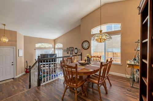 8686 White Peacock Way, Elk Grove CA  95624-3701 exterior