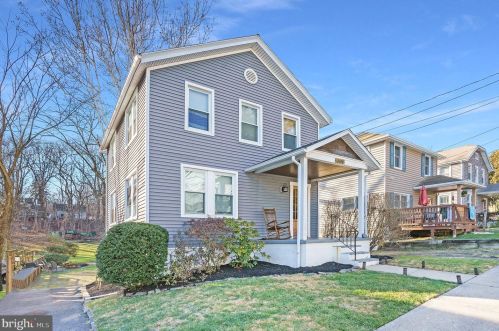 2976 2nd St, Norristown, PA 19403-1548