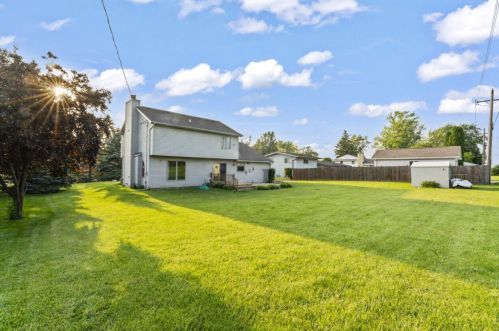 8219 57 Ave, Kenosha WI 53142-4728 exterior