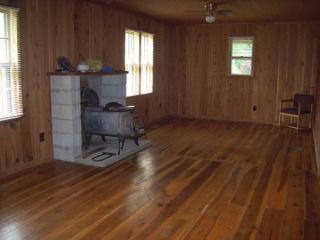 2525 Grays Bend Rd, Fairfield, TN 37033-4123
