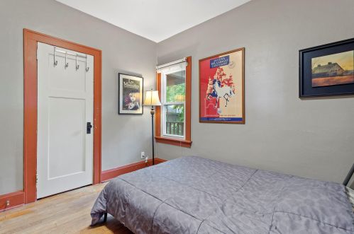 2577 69, Milwaukee WI 53219-2503 exterior