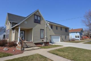 237 I Ave, Nevada, IA 50201-2032
