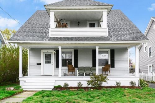 50 Fairview St, Milford, CT 06460-4124