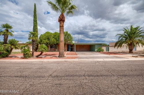2127 Marc Dr, Tucson, AZ 85710-6017