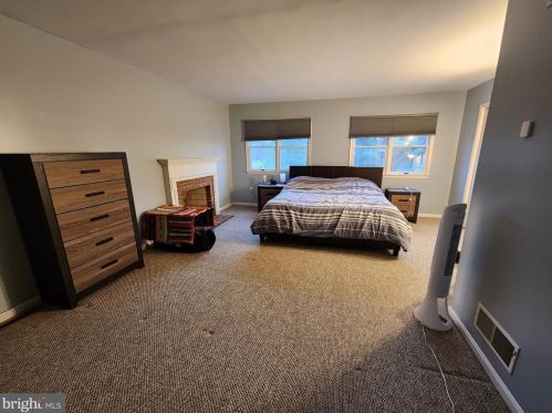 102 Springfield Way, Dover DE  19904-9114 exterior