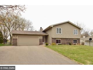 4740 Quaker Ln, Minneapolis, MN 55442-2514