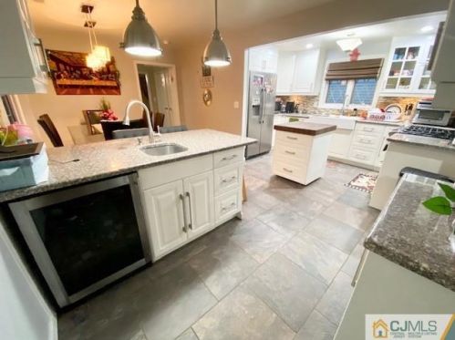 12 Wilmot St, East Brunswick NJ  08816-2149 exterior