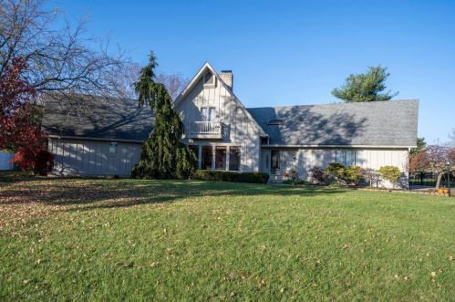 1224 Countryside Dr, Washington Ch OH  43160-1804 exterior