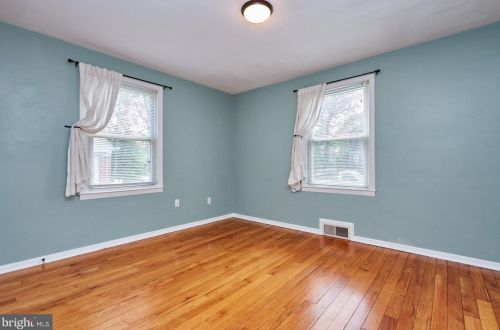 6804 Jefferson Ave, Falls Church VA  22042-1932 exterior