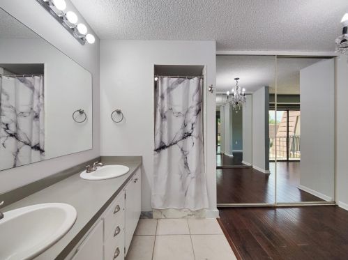 2502 25 Ln, West Palm Beach FL  33418-3572 exterior