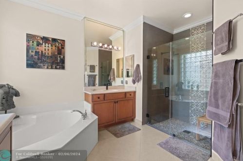 7062 Great Falls Cir, Boynton Beach FL  33437-3998 exterior