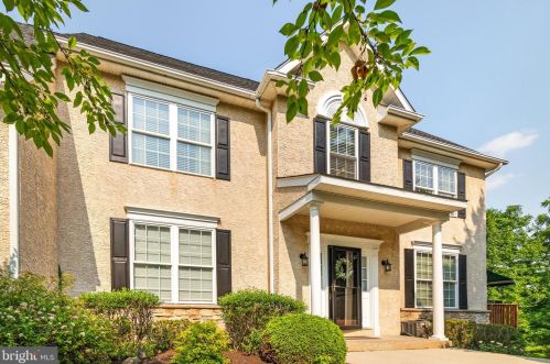 408 Tamworth Ct, Blue Bell, PA 19422-3232