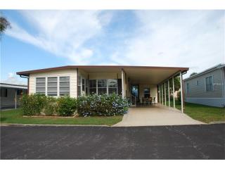 37849 Valencia Ave, Zephyrhills, FL 33541-1338