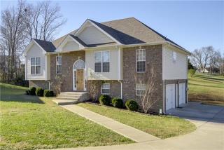 137 Coniston Dr, Clarksville, TN 37040-8594