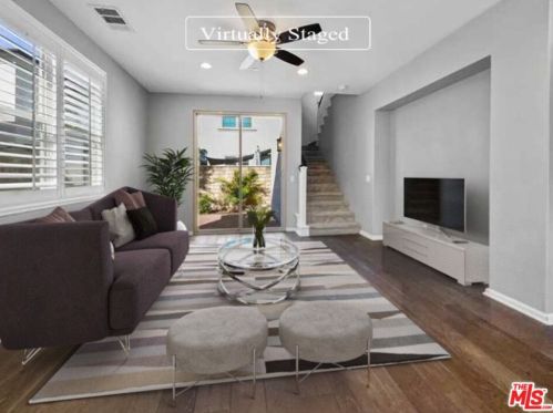 21921 Propello Dr, Santa Clarita, CA 91350-8546