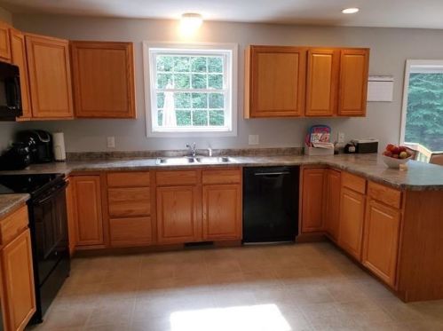 54 Sawmill Rd, Hillsboro NH  03244-5221 exterior