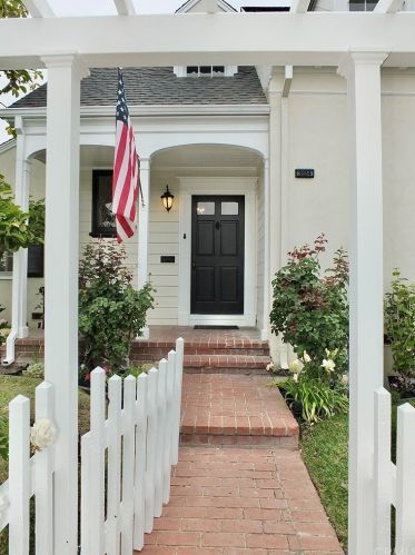 3914 Olive Ave, Long Beach, CA 90807-3522