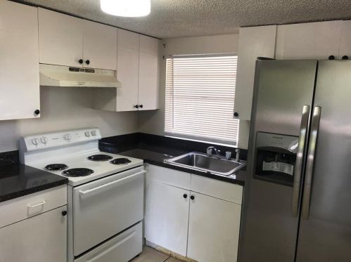 2337 15th Ave, Saint Petersburg FL  33713-5619 exterior