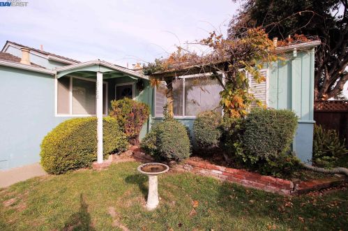 15736 Via Sonata, San Lorenzo, CA 94580-1354