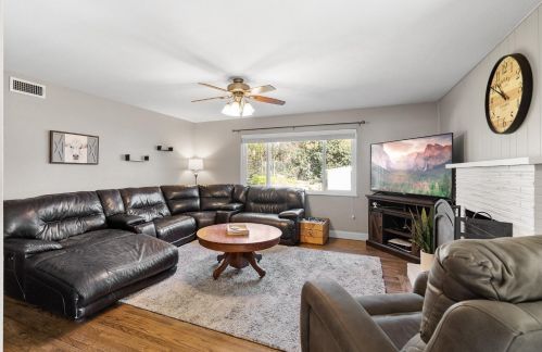 8629 Central Ave, Citrus Heights, CA 95662-3938